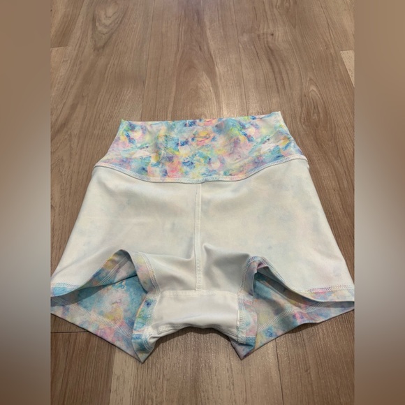 FLEO True High Short - Picture 4 of 6